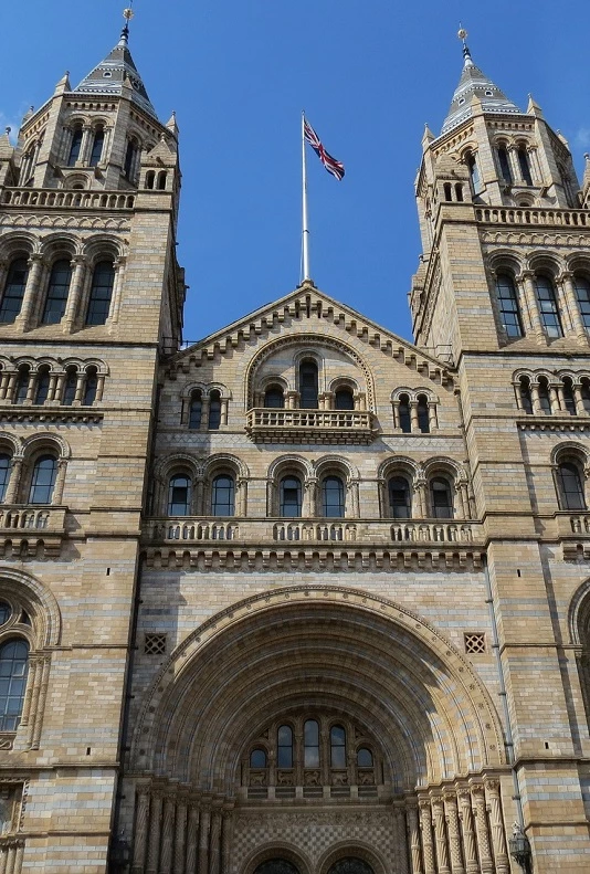victoria-and-albert-2.jpg