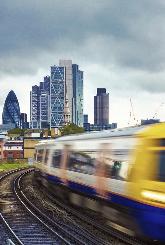 train-leaving-london.jpg